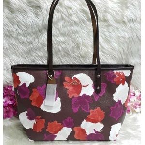 New! COACH CITY ZIP TOTE IN FIELD FLORAL PRINT